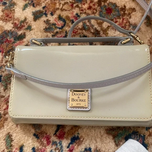 Dooney & bourke cross body stains fair condition  Bag - Picture 2 of 4